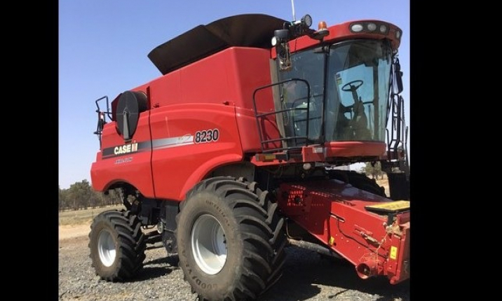 gallery/2012 case ih 8230 combine harvesters 1